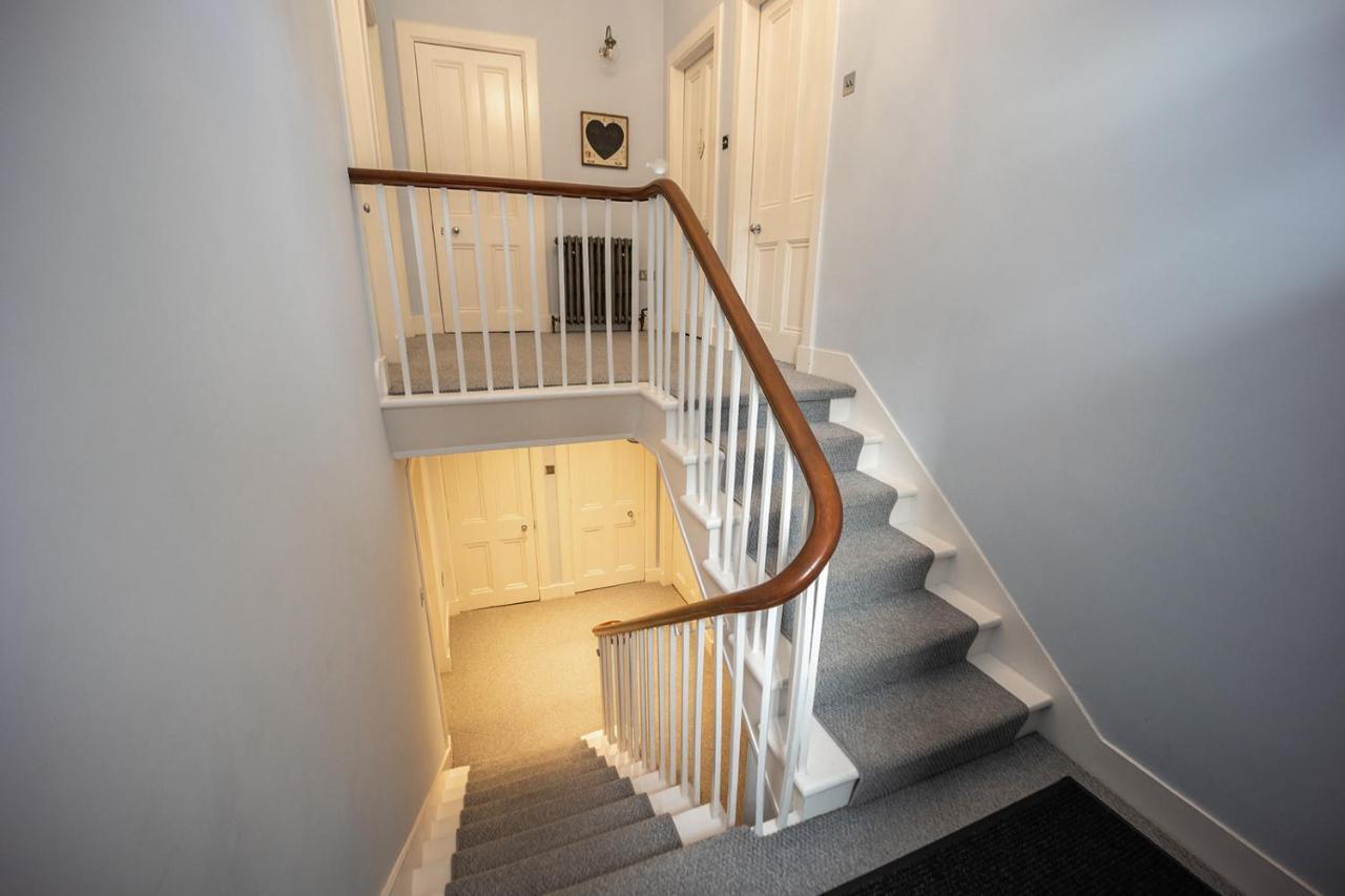 Stunning Period Property In The Heart Of The City Aberdeen Exterior photo